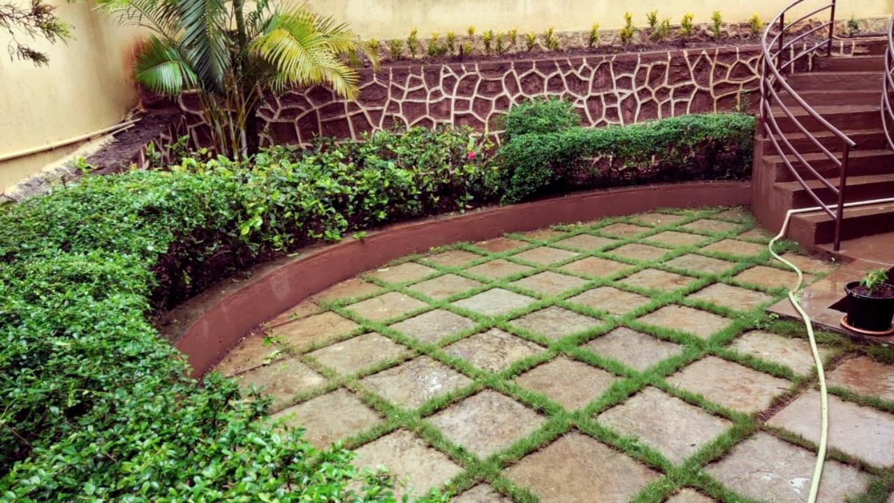 Karjat Villa Exterior foto