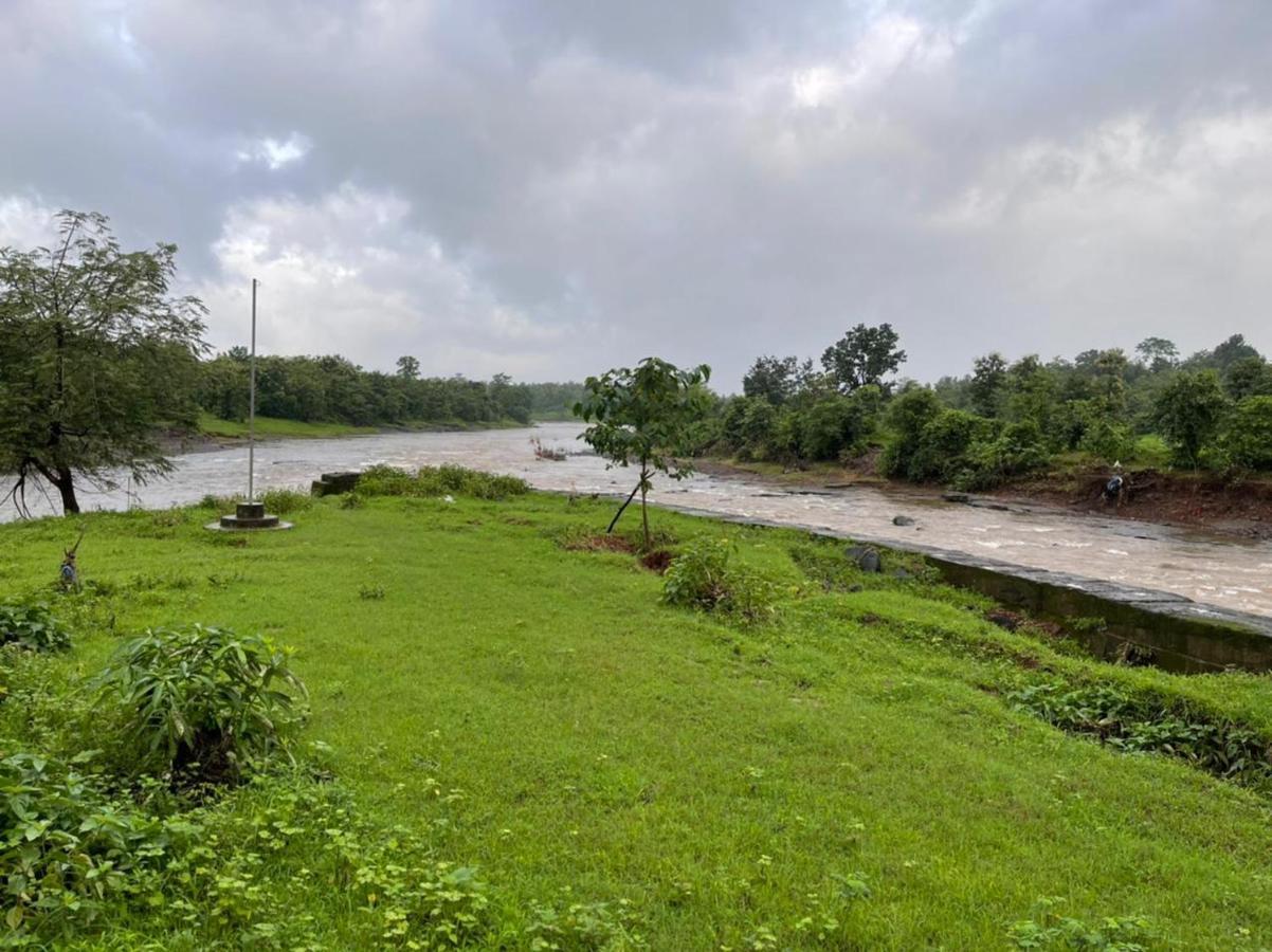 Karjat Villa Exterior foto
