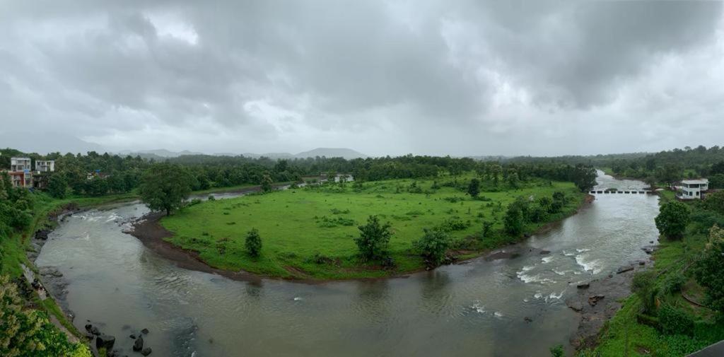 Karjat Villa Exterior foto