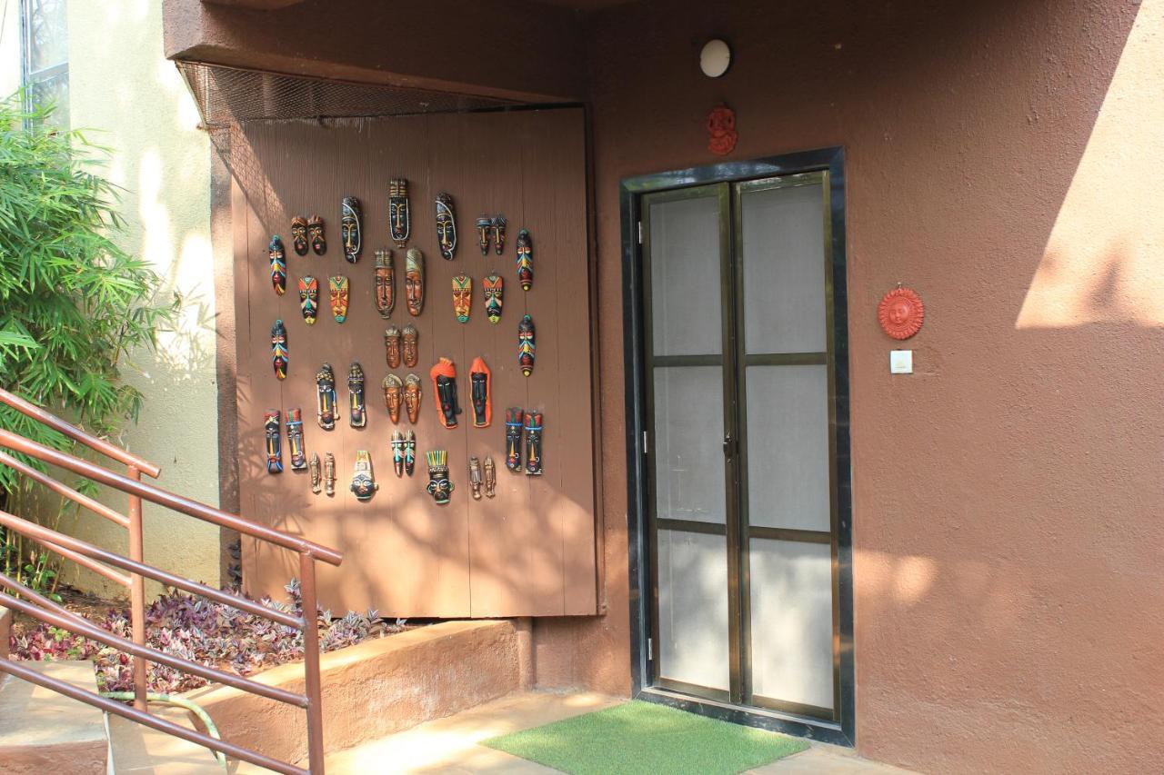 Karjat Villa Exterior foto